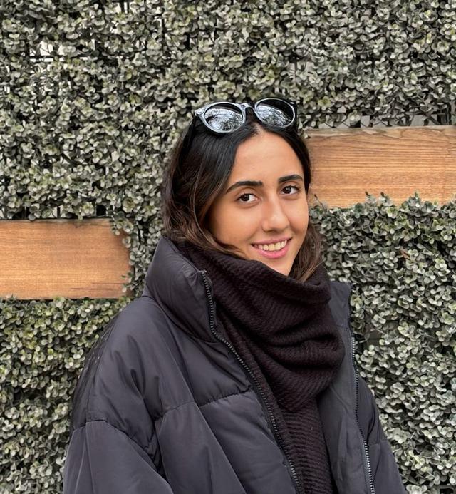  Nona Ghazizadeh